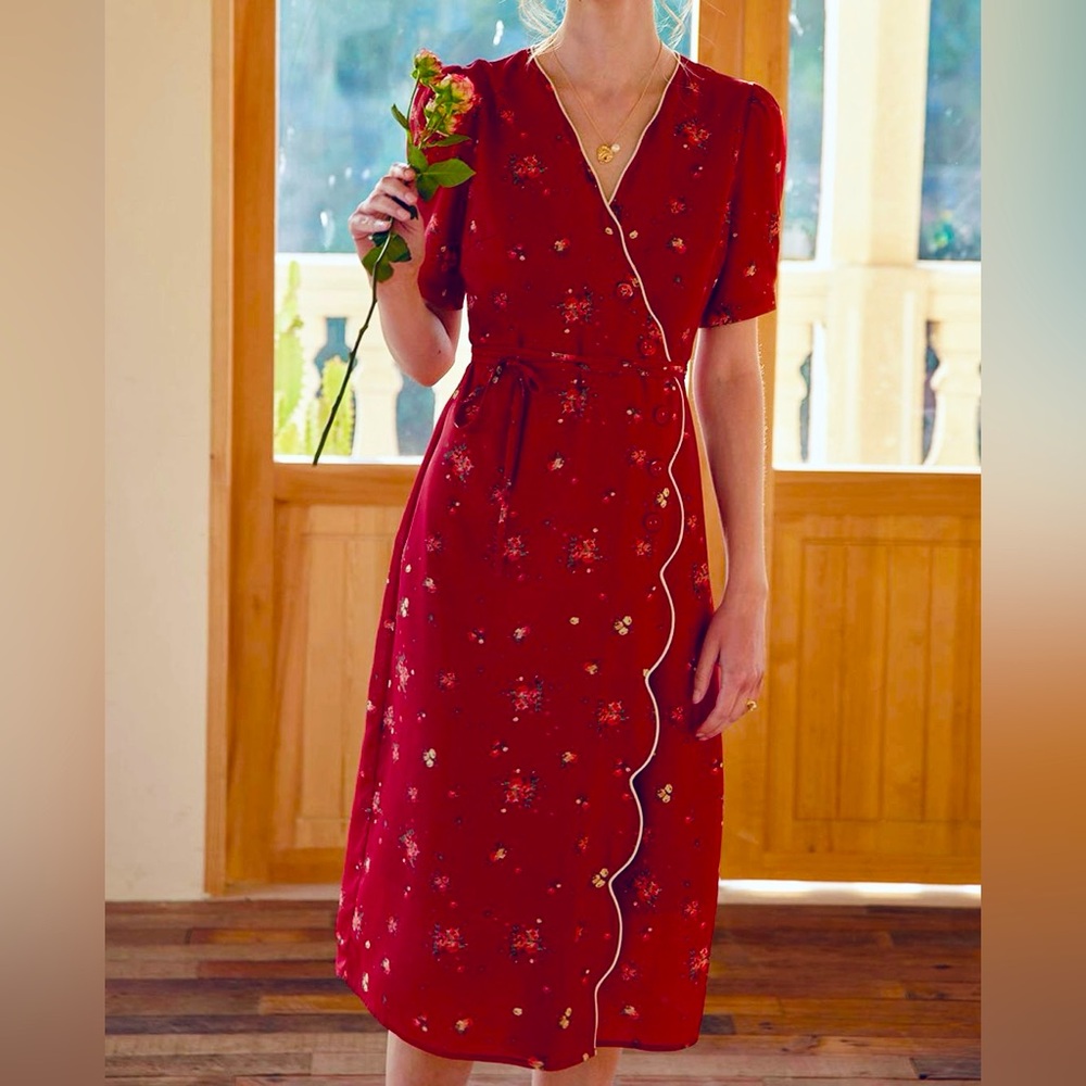 SIMPLE RETRO | Red Floral Wrap Dress